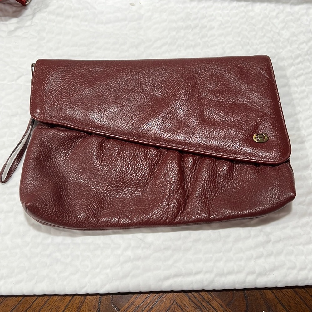 Vintage Etienne Aigner clutch